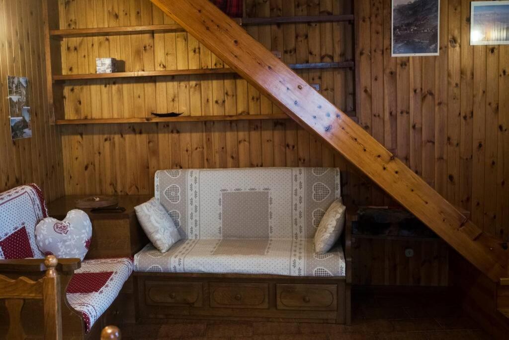Chalet Indipendente In Centro A Valtournenche Ngoại thất bức ảnh